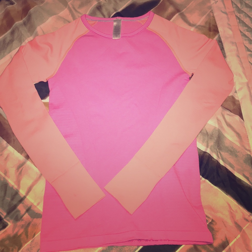 Long sleeve tee